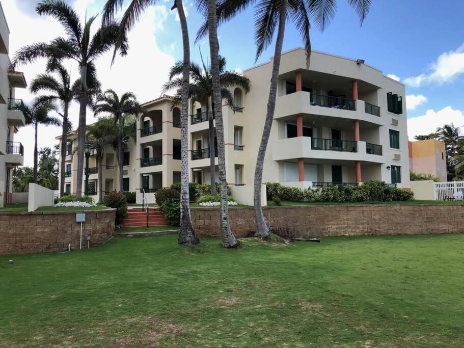 1St Level Unit Steps To Beach- Cold Air Conditioner At Poza Del Mar Luquillo Buitenkant foto